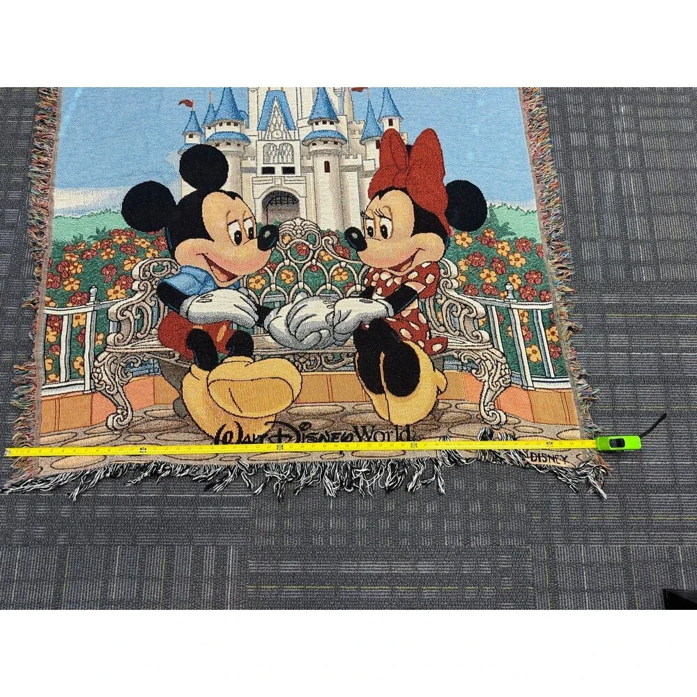 2009 Disney Mickey Minnie Mouse Castle Woven Throw Blanket
